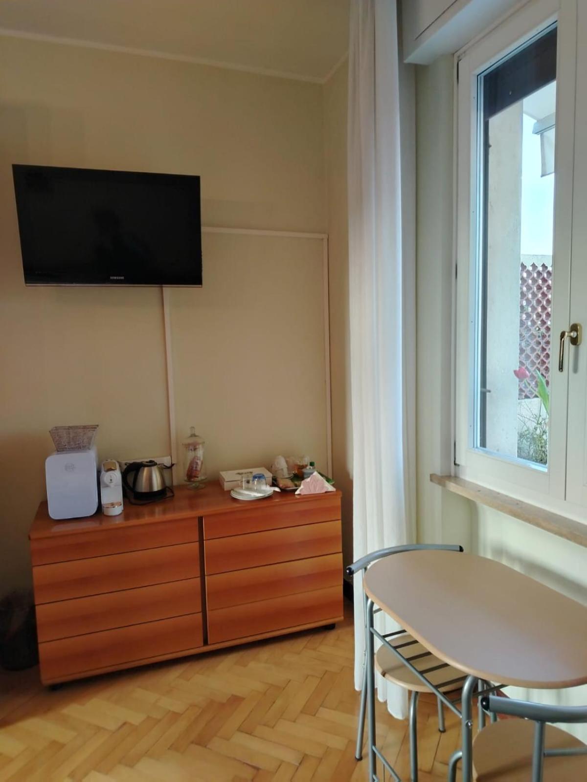 B&B Califano- 2 Leoni 维罗纳 外观 照片